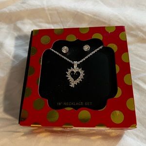 Women’s accessories